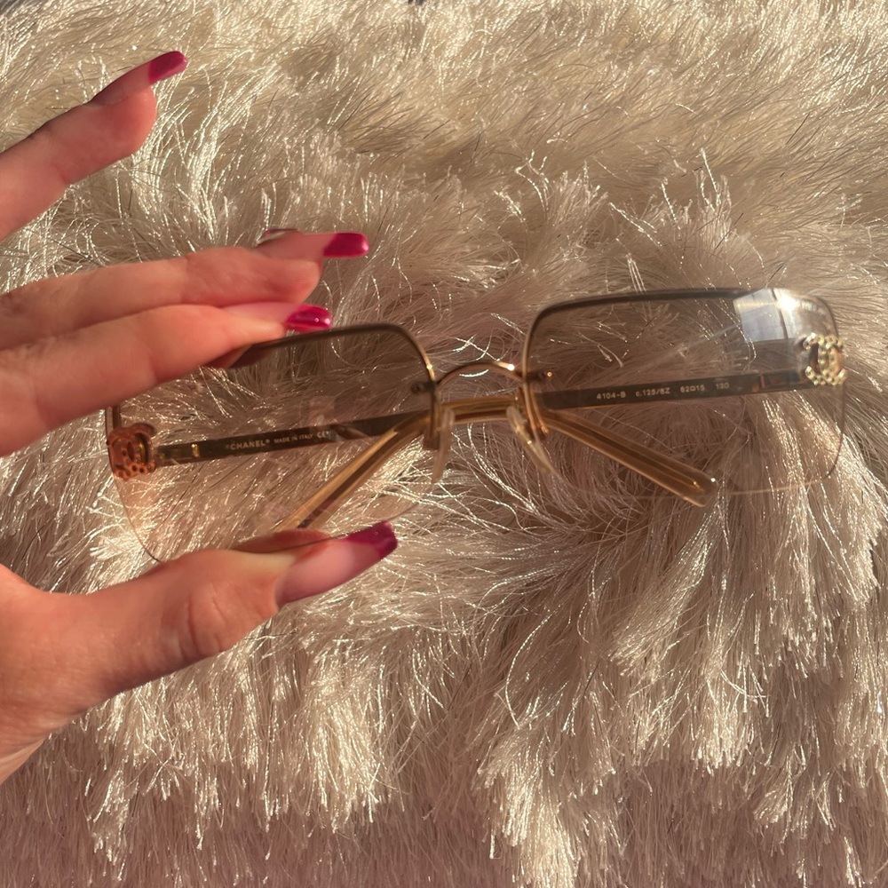 CHANEL Gold Rim Rectangular Sunglasses with Gradient Lenses